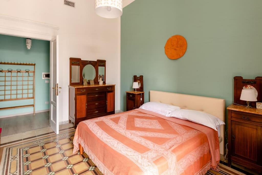 Casa Jole, Appartamento In Centro Bari Exterior photo